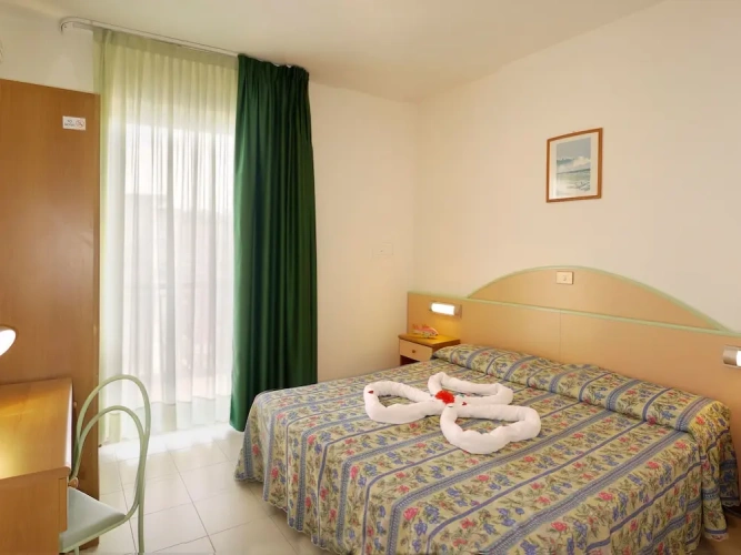 Standard Triple room with balcony