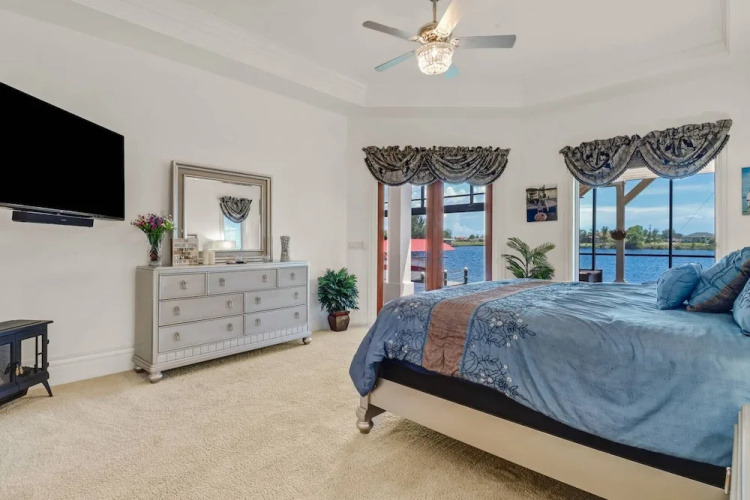 4604 NW 33rd Ter