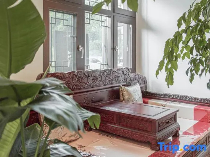 Qingqi Bieyuan Hotel