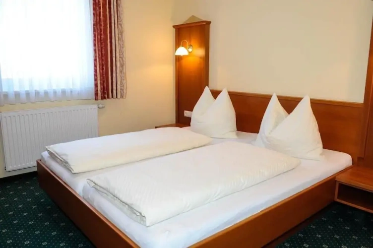 Standard Triple room with balcony and with mountain view