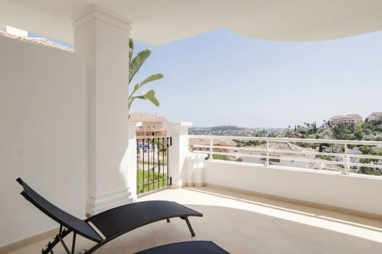 2 Bedrooms Deluxe Apartment