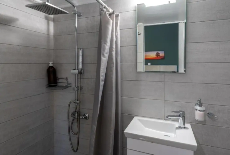 3 Bedrooms Apartment