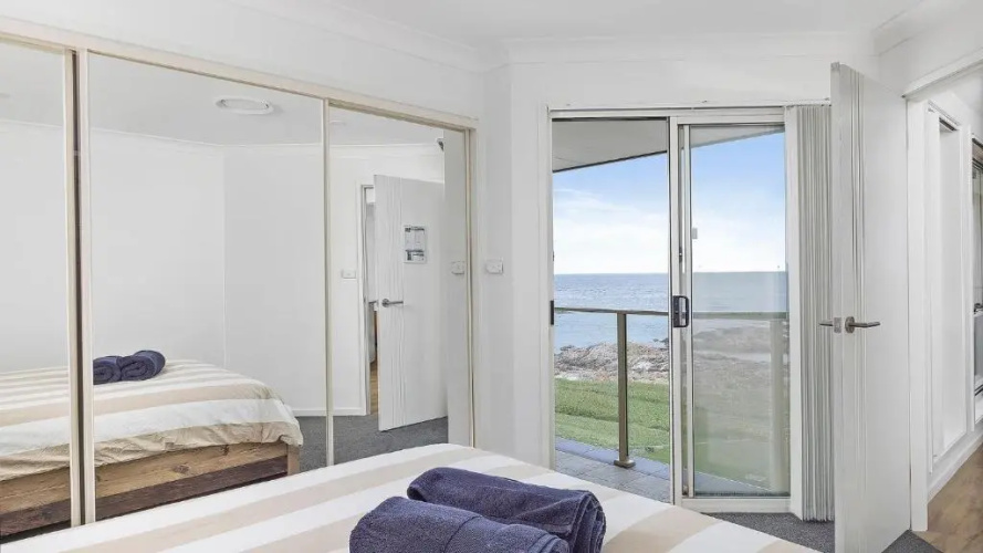 Absolute Waterfront @ Anna Bay