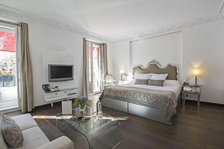 Hospes Puerta de Alcalá, a Member of Design Hotels