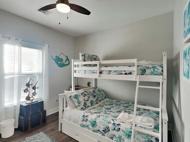 3 Bedrooms Cottage