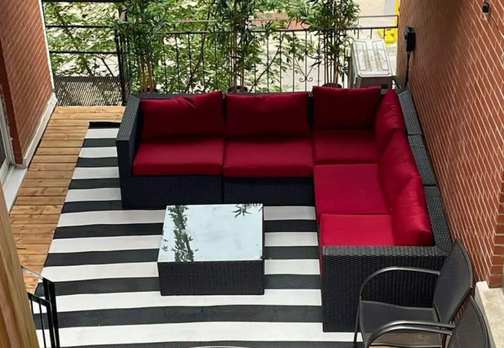 4 Bedrooms Premium Apartment with city view