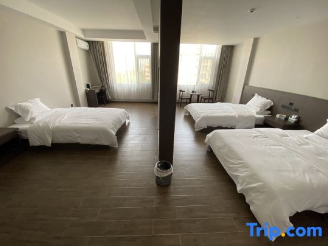 Triple Suite