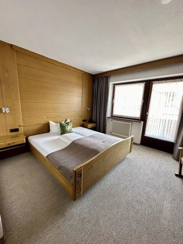 Superior Double room with balcony and with mountain view