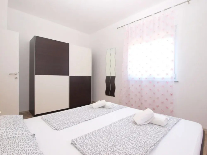 Apartment 1403