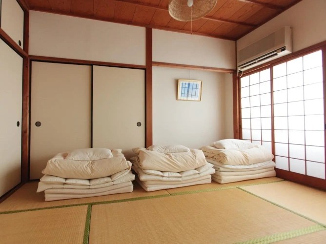 Bed in Dorm