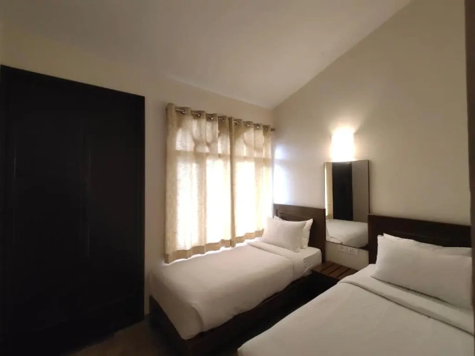 2 Bedrooms Villa