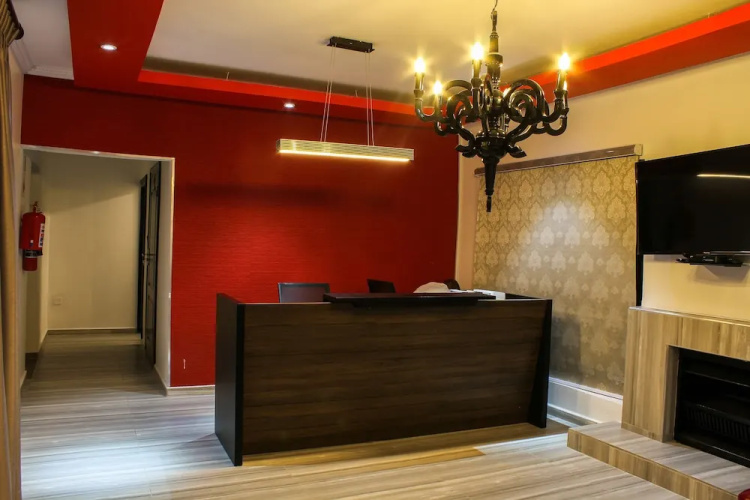City Square Lodge