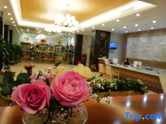 Sanyuesan Theme Hotel