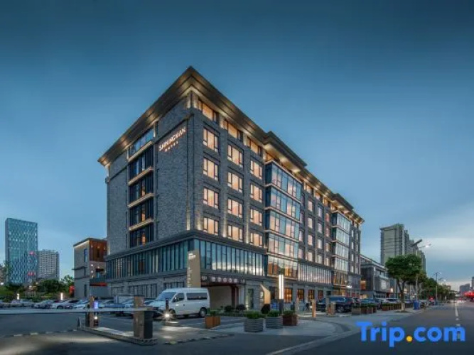Shiningman Hotel