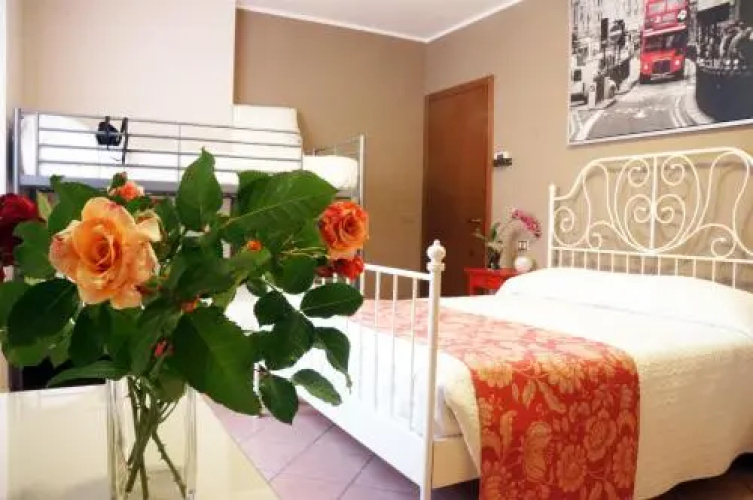 Alexander Rooms