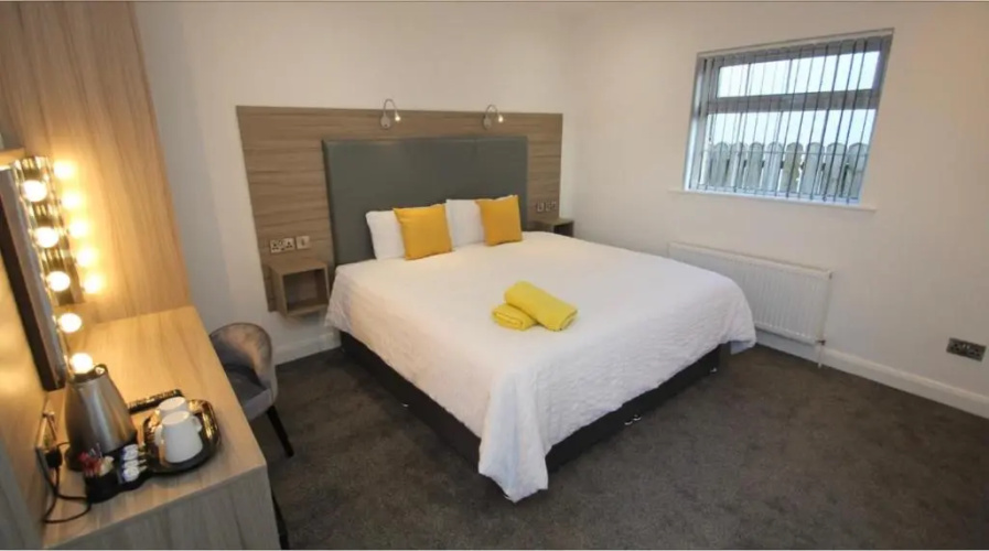 Guest Rooms @ 128