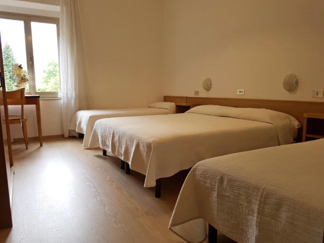 Classic Quadruple room