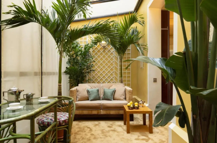 Les Suites Cinabre