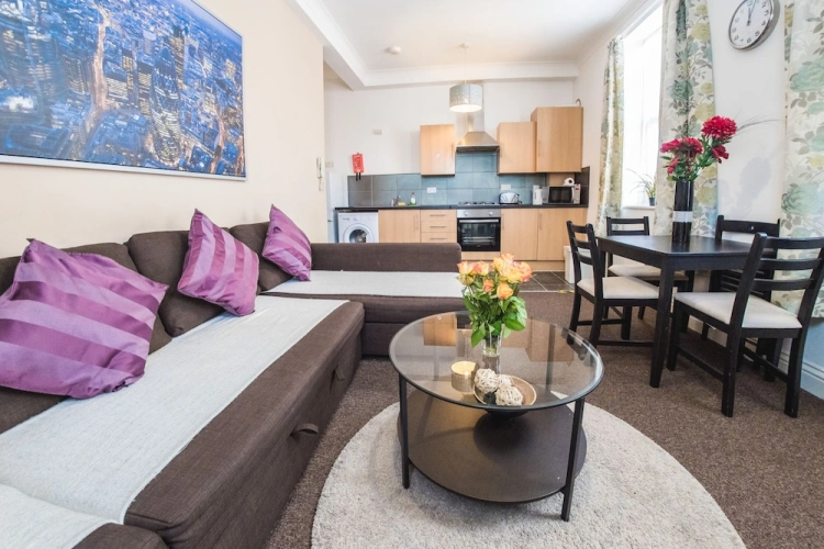 1 Bedroom Apartment