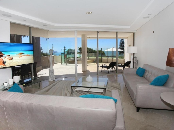 Deluxe Apartment