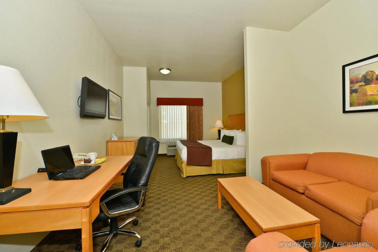 Best Western Plus Guymon Hotel & Suites