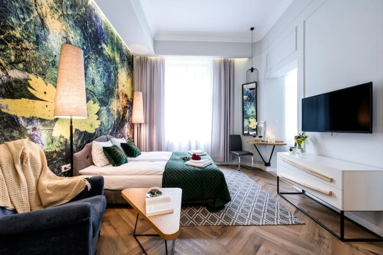 Deluxe Suite