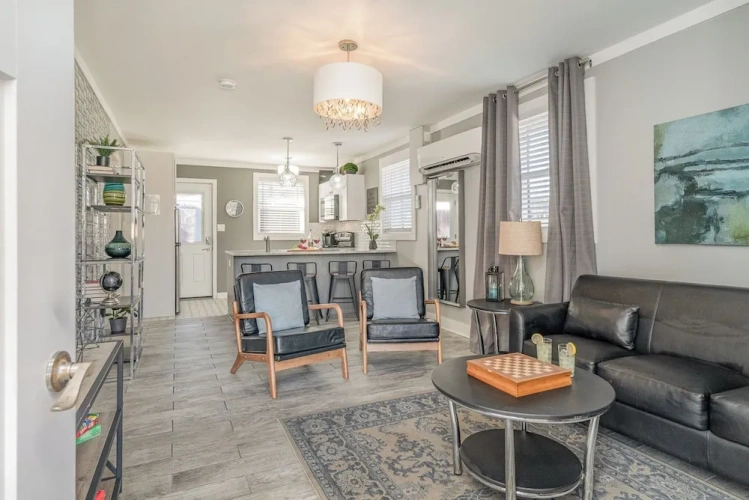 2 Bedrooms Cottage