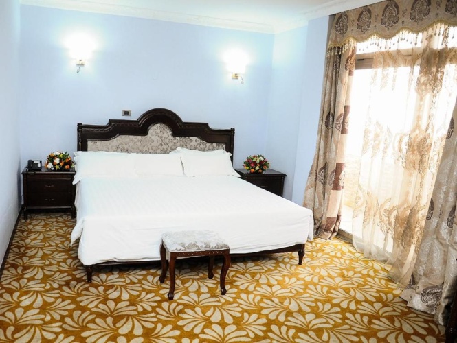 Double Suite