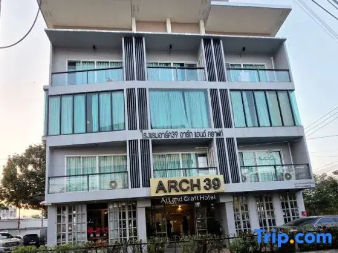 Mandalar Arch 39 Hotel