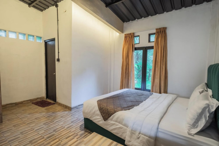 Lingga Garden House