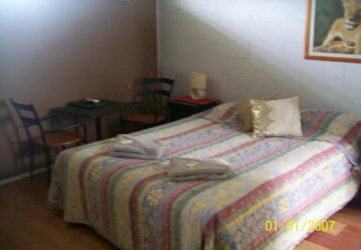Copper Lantern Motel
