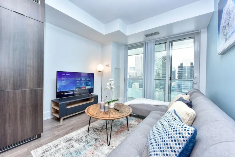 2 Bedrooms Executive Suite with balcony and with lake view