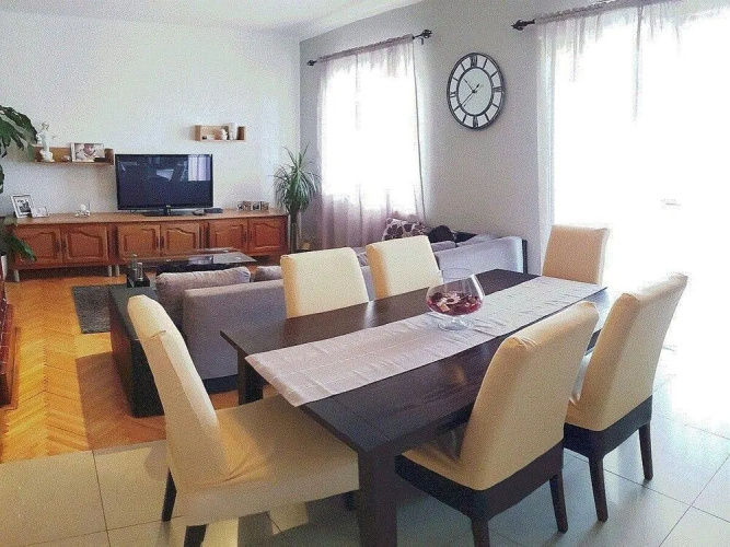 Spacious Apartment Neda