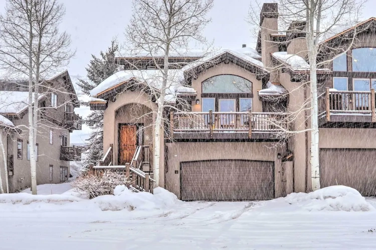 4 Bedrooms Cottage