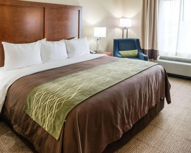 Comfort Inn & Suites West - Medical Center