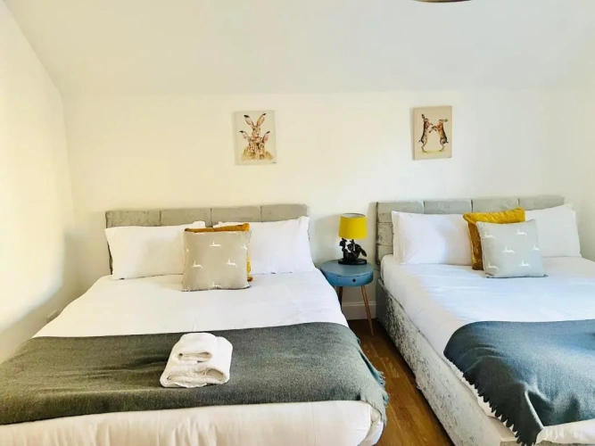 2 Bedrooms Cottage