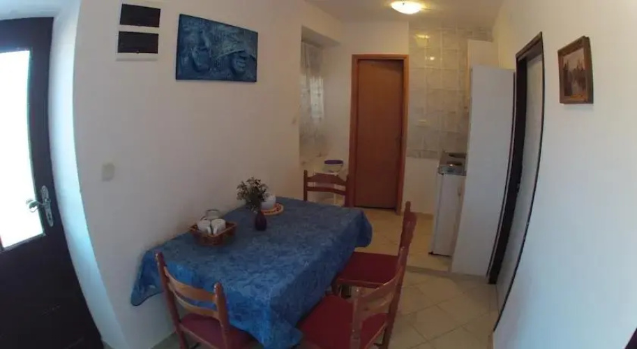 Apartments Školjka