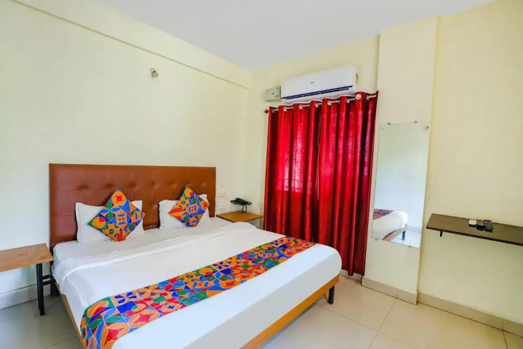 FabExpress Osca Inn