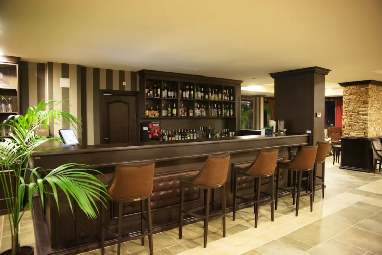Royal Park Hotel- Half Board Hotel