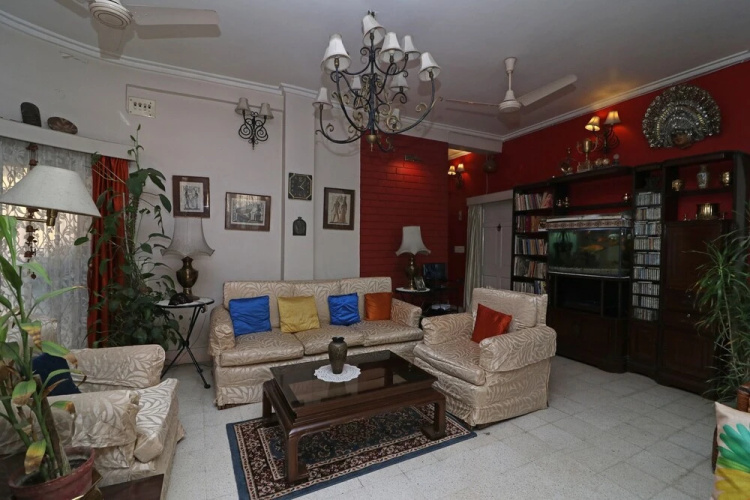 OYO 37683 Second Home