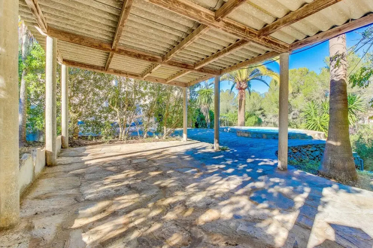 Villa With Pool and air Conditioning