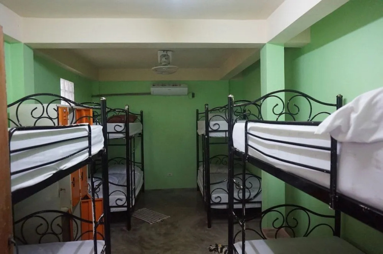 Koh Tao Backpackers Hostel