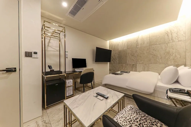 Premium room
