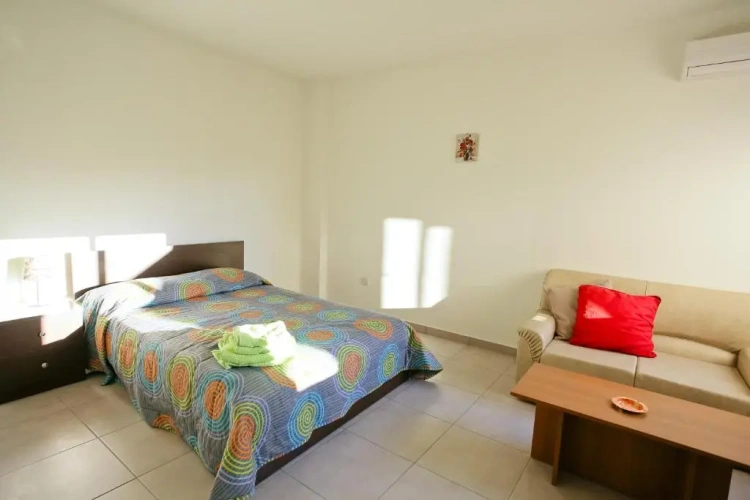 1 Bedroom Family Apartment