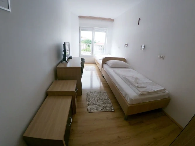Economy Twin room with garden view