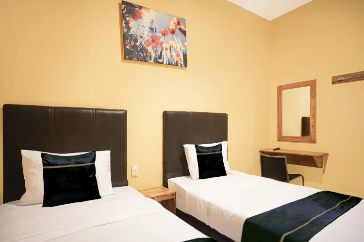 Standard Twin room