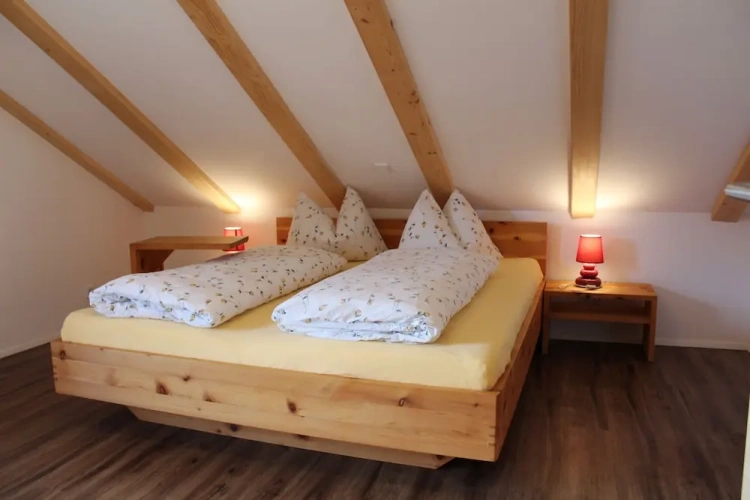 2 Bedrooms Comfort Apartment with balcony and with mountain view