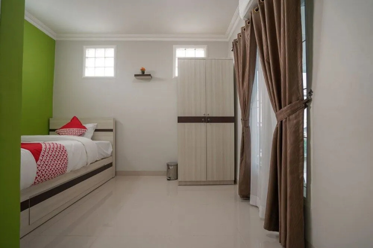 OYO 948 Vivi Residence Syariah Ii