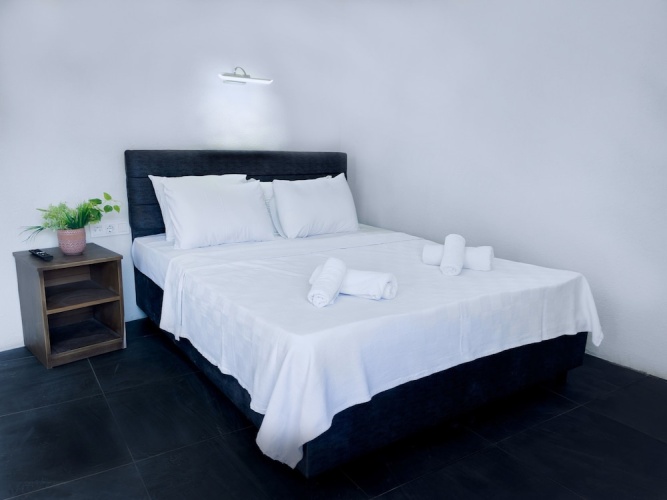 Economy room