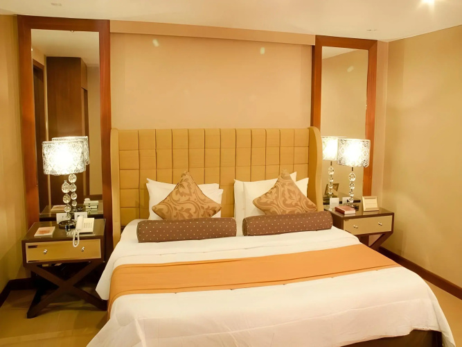 Royal Garden Hotel